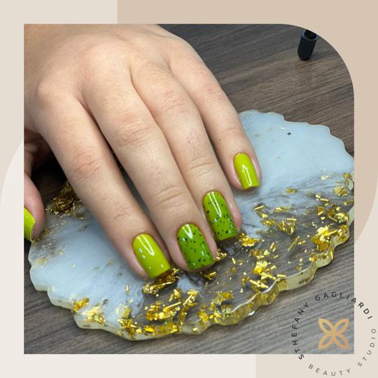 Manicure/Pedicure